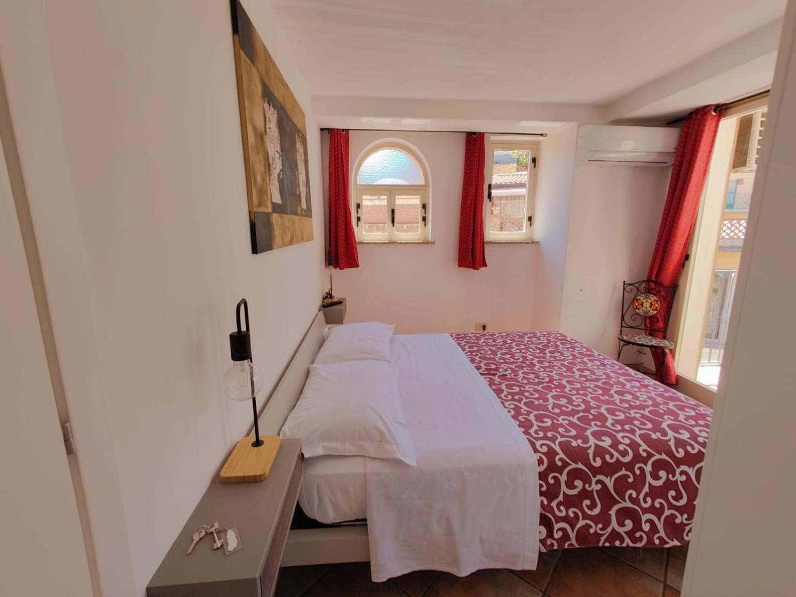 Tao House Apartment ตาออร์มินา ภายนอก รูปภาพ