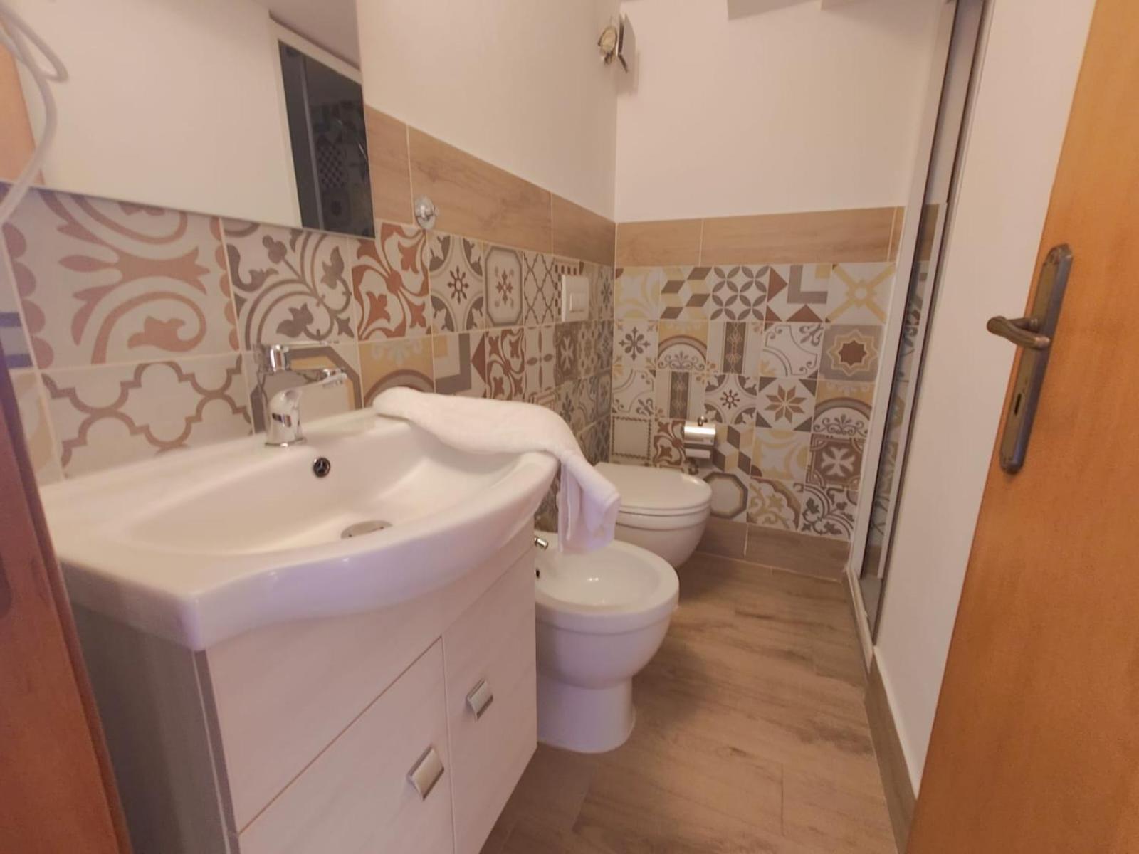 Tao House Apartment ตาออร์มินา ภายนอก รูปภาพ
