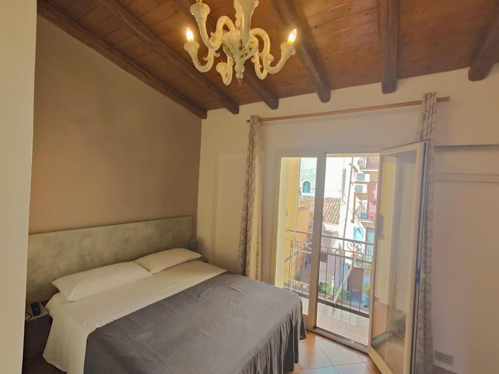 Tao House Apartment ตาออร์มินา ภายนอก รูปภาพ