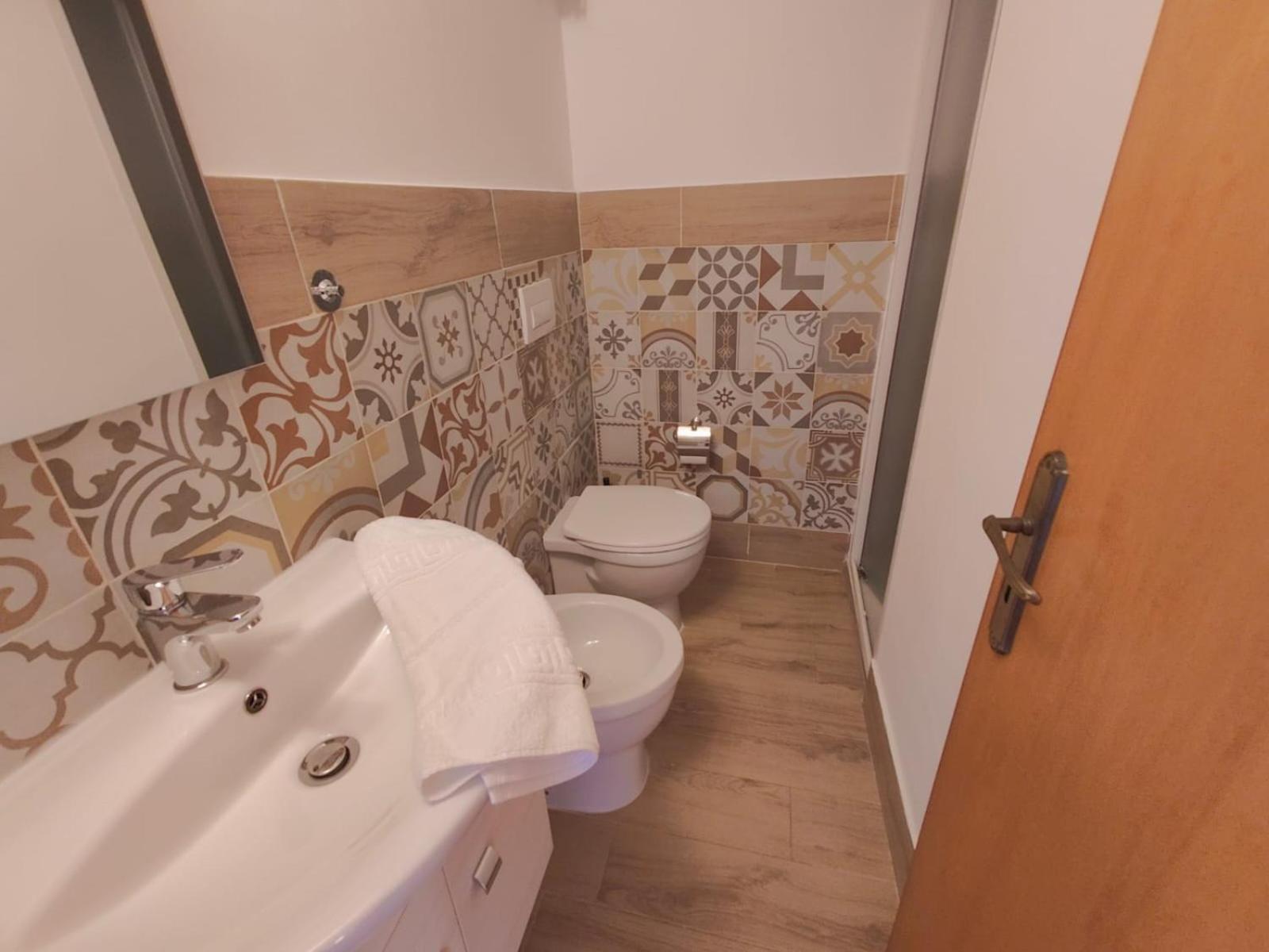 Tao House Apartment ตาออร์มินา ภายนอก รูปภาพ